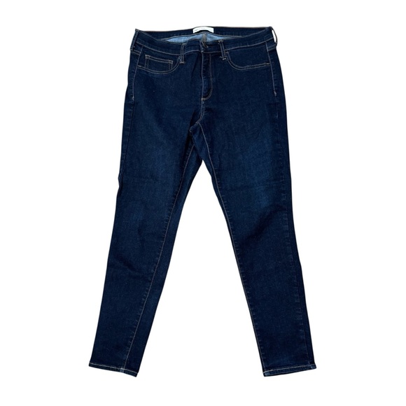 GAP Denim - Women’s Dark Blue Gap Easy Legging Jeans Size 31